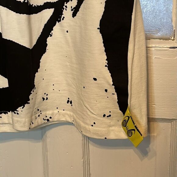 Disney Villains X Heidi Klum Women’s Black and White Ursula TShirt Size XL - Picture 2 of 5